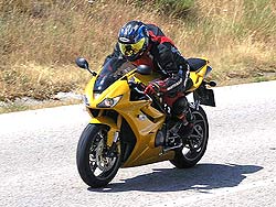 TRIUMPH DAYTONA 675
